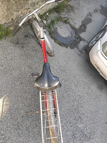 Şəhər velosipedləri: 📍Ünvan:Badamdar.Yalnız yaxın ərazilərdə qalan,ünvandan götürə biləcək — 3