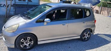 Honda: Honda Fit: 2006 г., 1.3 л, Автомат, Бензин, Хэтчбэк