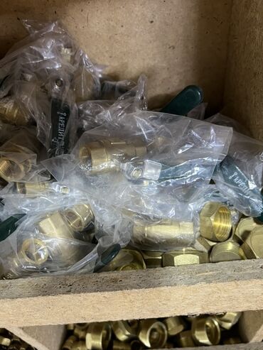 дачный умывальник с подогревом: Шар түрүндөгү кран, Материалы: Латунь