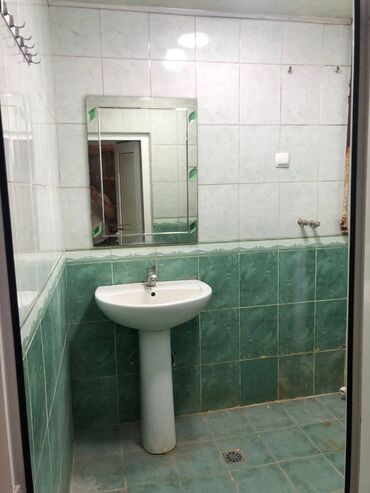 Köhnə tikili: Bakı, Yeni Günəşli Massiv D, 2 otaqlı, Köhnə tikili, m. Xalqlar Dostluğu, 60 kv. m — 10