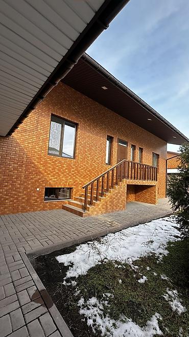 Продажа коттеджей и домов: Два новых дома на соседних участках в современном европейском стиле — 6