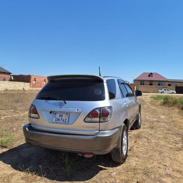 toyota baku: Toyota Harrier: 2.4 l | 2001 il Ofrouder/SUV