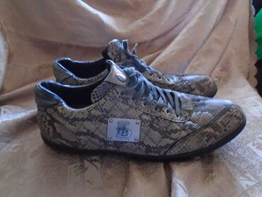 sive cipele: Trainers, size - 45