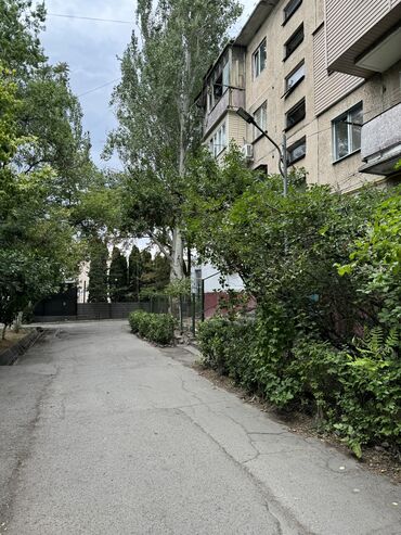 сдаю 1комнатную квартиру на долгий срок в районе кок жар: 1 комната, Собственник, Без подселения, С мебелью полностью