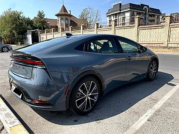 Toyota: Toyota Prius: 2023 г., 2 л, Вариатор, Гибрид, Хэтчбэк — 6