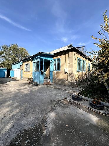 Продажа коттеджей и домов: 📌В селе Полтавка продается большой угловой дом из 5-ти комнат и — 6