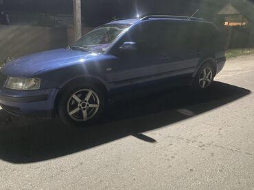 Volkswagen: Volkswagen Passat: 1999 г., 1.8 л, Механика, Бензин, Универсал