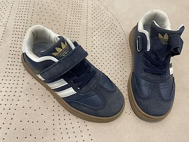 винтаж одежда: Детские кроссовки в стиле Adidas Samba - Размер: 31 (маркировка на — 4