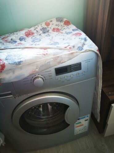 Uzunmüddətli kirayə evlər: 30 kv. m, 1 otaqlı, Qaz, İşıq, Su — 15