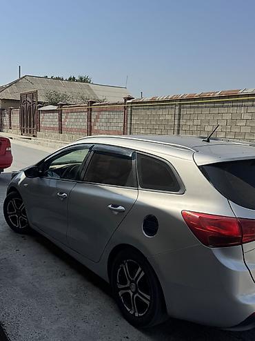 кia sorento: Kia Ceed: 2014 г., 1.6 л, Механика, Бензин, Универсал — 2