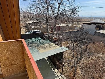 Продажа коттеджей и домов: 4 комнаты, 120 м², 12 соток, Бишкек, Собственник — 14