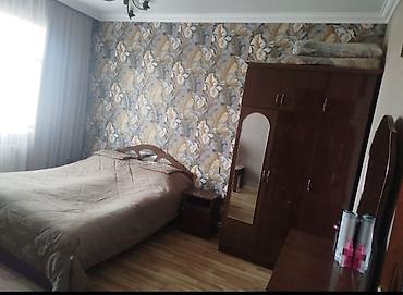 dizustu masa: Yataq otağı mebel dəsti Tərkibi: - 4 qapılı paltar şkafı: iki üst — 4