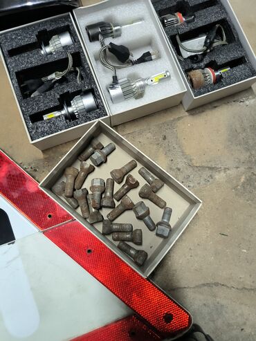 Digər avtomobil ehtiyat hissələri: QARAJDAN SATIŞ🚗 Maşın əşyaları qarışıq, müxtəlif modellər üçün — kimə — 15