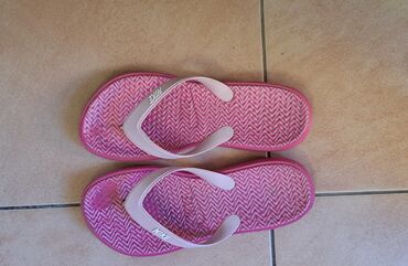 grubin gumene japanke: Flip-flops, Nike, 37