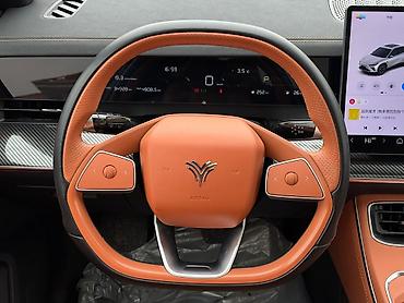 Другие автомобили: HOZON NETA L Год выпуска: 2024 Коробка передач: АКПП Двигатель: 🔋 — 6