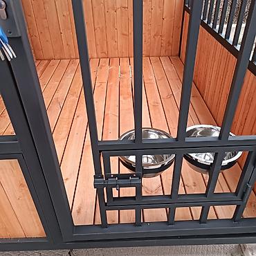 Металлические заборы: Вольер для собаки - Каркас: прочная металлическая рама с — 6