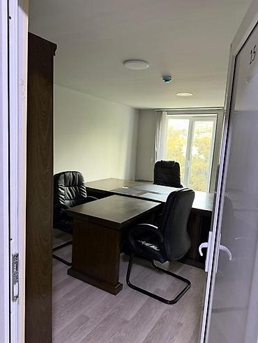 masaüstü ofis seti: Yeni ofis mebel dəsti Tərkibi: - L‑şəkilli iş masası: taxta — 2