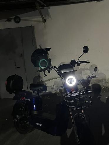 Мопеды, скутеры: Revion elektrik moto skuter 2 aydır işlenilib - Marka/model: Revion — 2