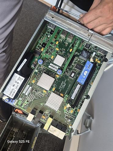 Kompüter ehtiyyat hissələri: IBM System Storage DS3400 professional server storage sistemi satılır — 8