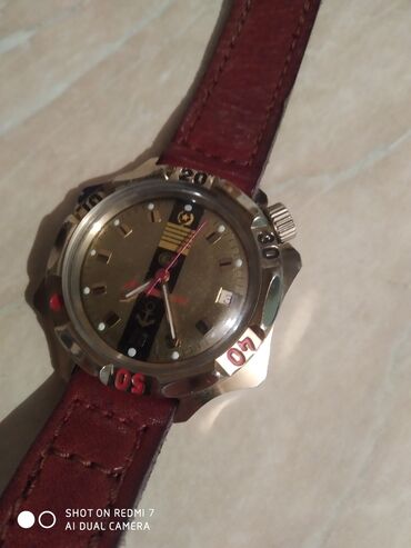 продаю золотые часы: Продаю часы Адмиралтейский водонепроницаемый 1990год кварцевый цена