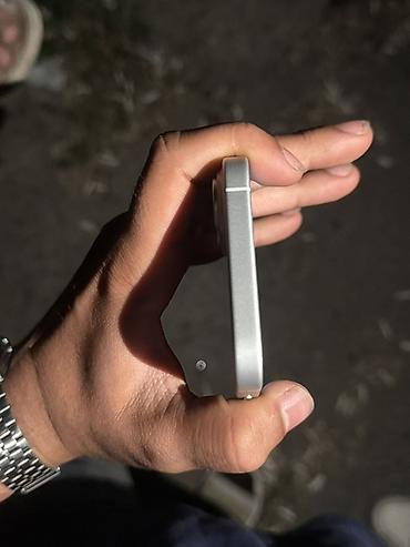 8 gb ram: IPhone 16, 128 GB, Ağ, Barmaq izi, Face ID, Simsiz şarj — 6