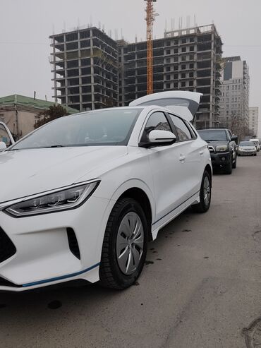 BYD: BYD E2: 2020 г., Автомат, Электромобиль, Хэтчбэк — 8