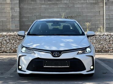runx alex: Toyota Corolla: 2020 г., 1.8 л, Вариатор, Гибрид, Седан