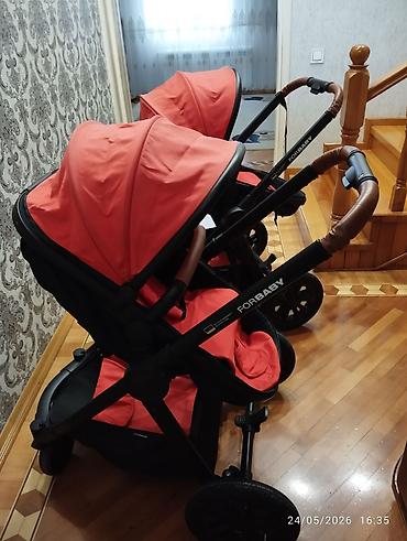 FORBABY 2 nəfərlik (tandem) uşaq arabası - İki oturacaq: biri öndə