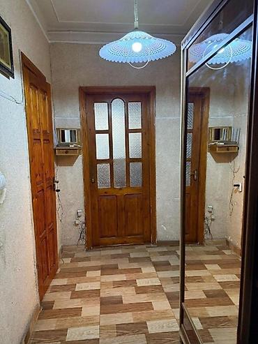 azadl: Bakı, Binəqədi qəs., 3 otaqlı, Köhnə tikili, m. Azadlıq Prospekti, 85 kv. m — 1