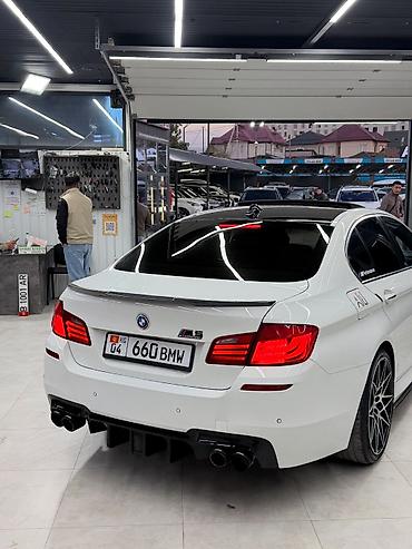 gac aion v plus: BMW 5 series: 2011 г., 3 л, Бензин, Седан — 4