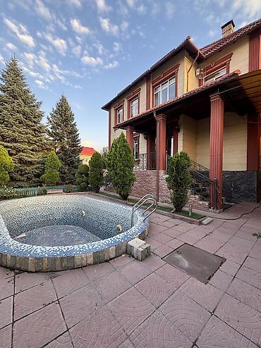 Продажа домов: 6 комнат и более, 375 м², 6 соток, Бишкек, ул. Карла Маркса Риэлтор — 9