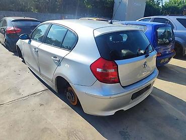 b6 1817: LEVO KRILO ZA BMW 118 OD 2007. DO 2011. GOD. | Levo krilo u odličnom — 2