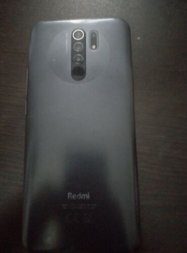 square box xiaomi: Xiaomi Redmi 8, 64 ГБ, цвет - Черный, 
 Битый, Кнопочный, Отпечаток пальца
