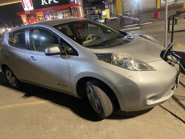 Nissan: Nissan Leaf: 2011 г., 1.5 л, Автомат, Электромобиль, Хэтчбэк