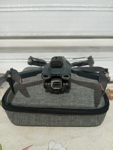 ноутбуки asus бишкек: Квадрокоптер с камерой, складной, в комплекте с пультом и кейсом 2