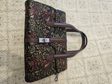 Əl çantası, Bottega Veneta, Yeni