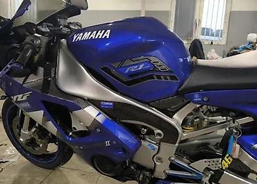 Delovi za motocikle: Tank pad štitnik čepa Yamaha R1 komplet -2442 📌 Opis: Nalepnice za — 6
