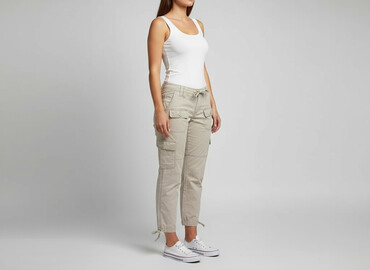 spodnie z zapięciem na nogawkach: 3/4 Trousers for women, size M