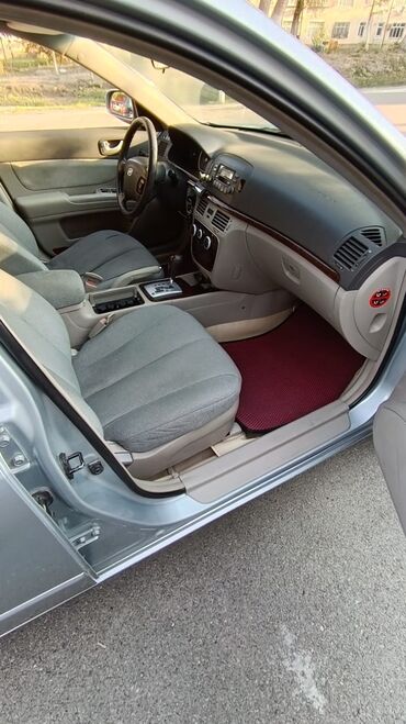 Hyundai: Hyundai Sonata (gümüşü rəng), AZ dövlət nömrə nişanı 10-SP-074 — 6