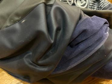 Надувные матрасы: Надувной матрас Intex с велюровым покрытием. В подарок насос — 2