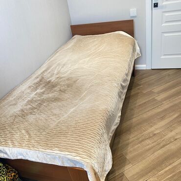 dik taxta: Односпальная кровать, Шкаф