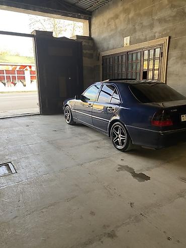 kompressor teh: Mercedes-Benz C240 sedan - Kuzov: 4 qapılı sedan, tünd mavi rəng - — 9