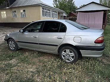 авто ярис: Toyota Avensis: 1999 г., Бензин, Седан — 2