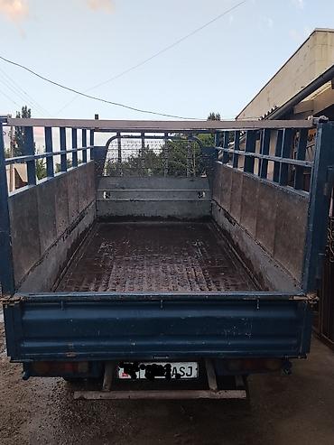 Грузовой самосвальчик (малогабаритный бортовой автомобиль с
