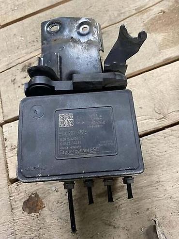 dobar punjac za akumulator: ABS PUMPA ZA VOLKSWAGEN GOLF 7 - 5Q0614517R | Abs pumpa za Golf 7 — 2