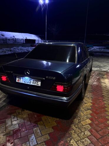 айнек бишкек: Mercedes-Benz E-Class: 1994 г., 2.2 л, Автомат, Бензин, Седан