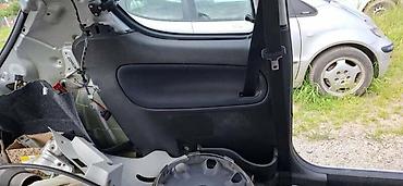golf 2 1.8 benzin: TAPACIRI VRATA CRNI ZA 3 VRATA ZA PEUGEOT 206 | tapaciri vrata — 3