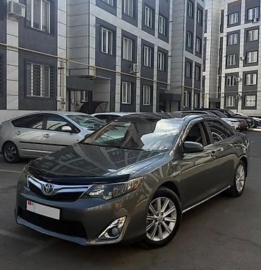 Toyota Camry: 2013 г., 2.5 л, Автомат, Гибрид, Седан at lalafo.kg Toyota Camry: 2013 г., 2.5 л, Автомат, Гибрид, Седан