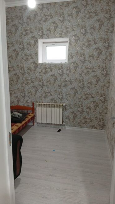 Uzunmüddətli kirayə mənzillər: Kirayə verilir: 2 otaqlı, mebel və məişət texnikası ilə təmin olunmuş — 10