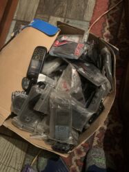 телефон верту: Продаю запчасти от кнопочных телефонов крышки корпусы кнопки батарейки